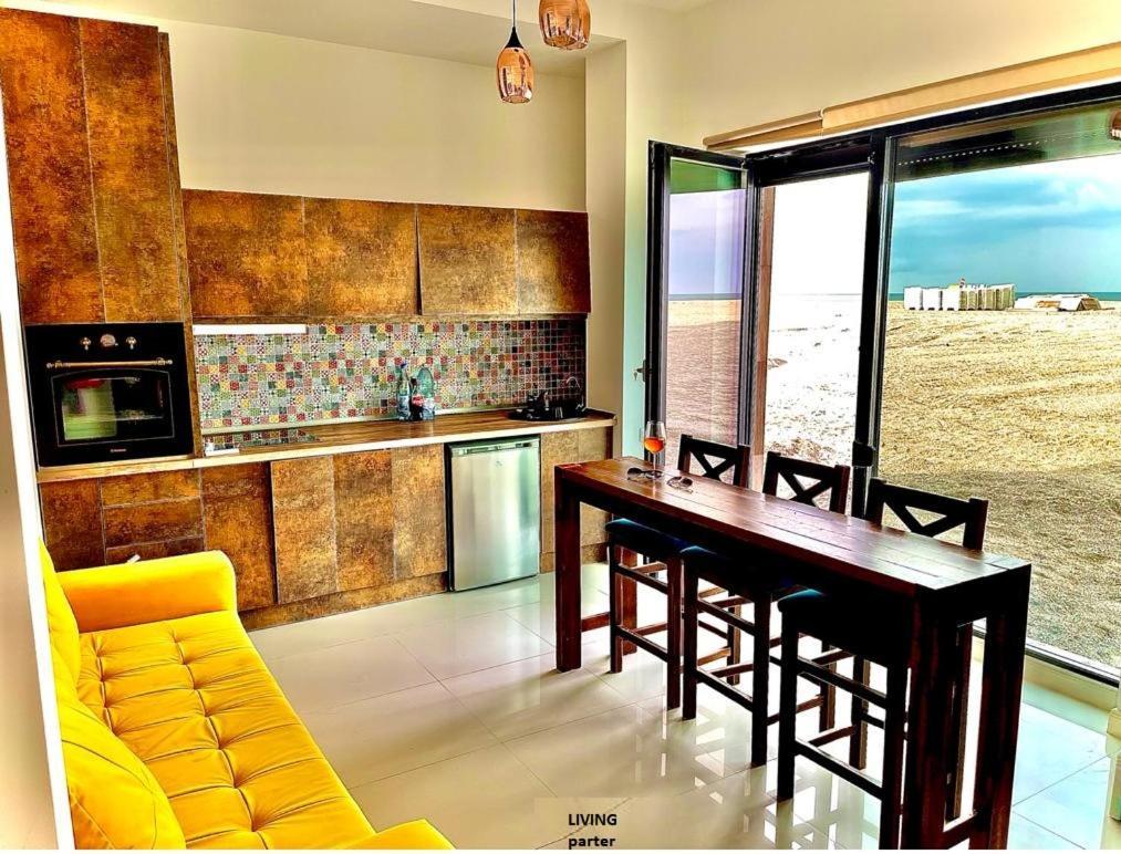 Beach Rooms Roberta Mamaia Ngoại thất bức ảnh