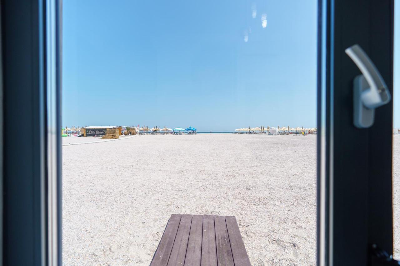 Beach Rooms Roberta Mamaia Ngoại thất bức ảnh