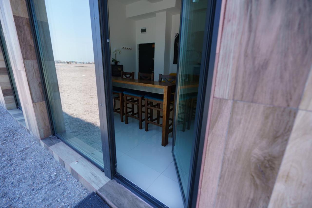 Beach Rooms Roberta Mamaia Ngoại thất bức ảnh