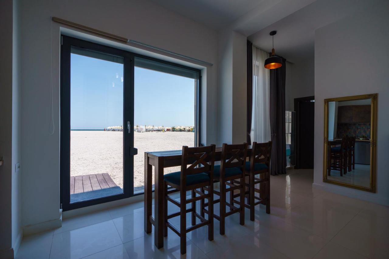Beach Rooms Roberta Mamaia Ngoại thất bức ảnh