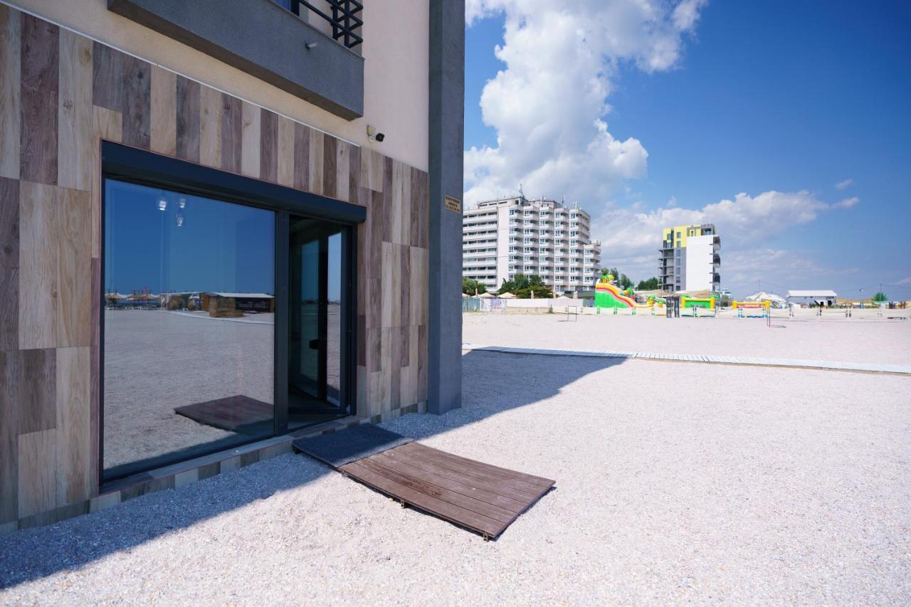 Beach Rooms Roberta Mamaia Ngoại thất bức ảnh