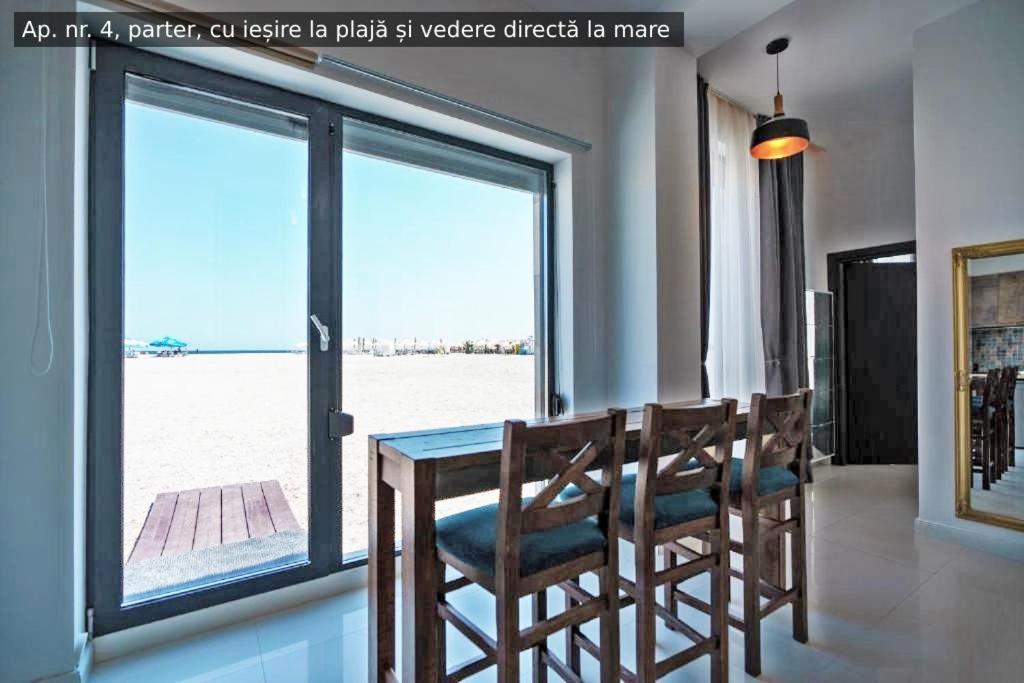 Beach Rooms Roberta Mamaia Ngoại thất bức ảnh