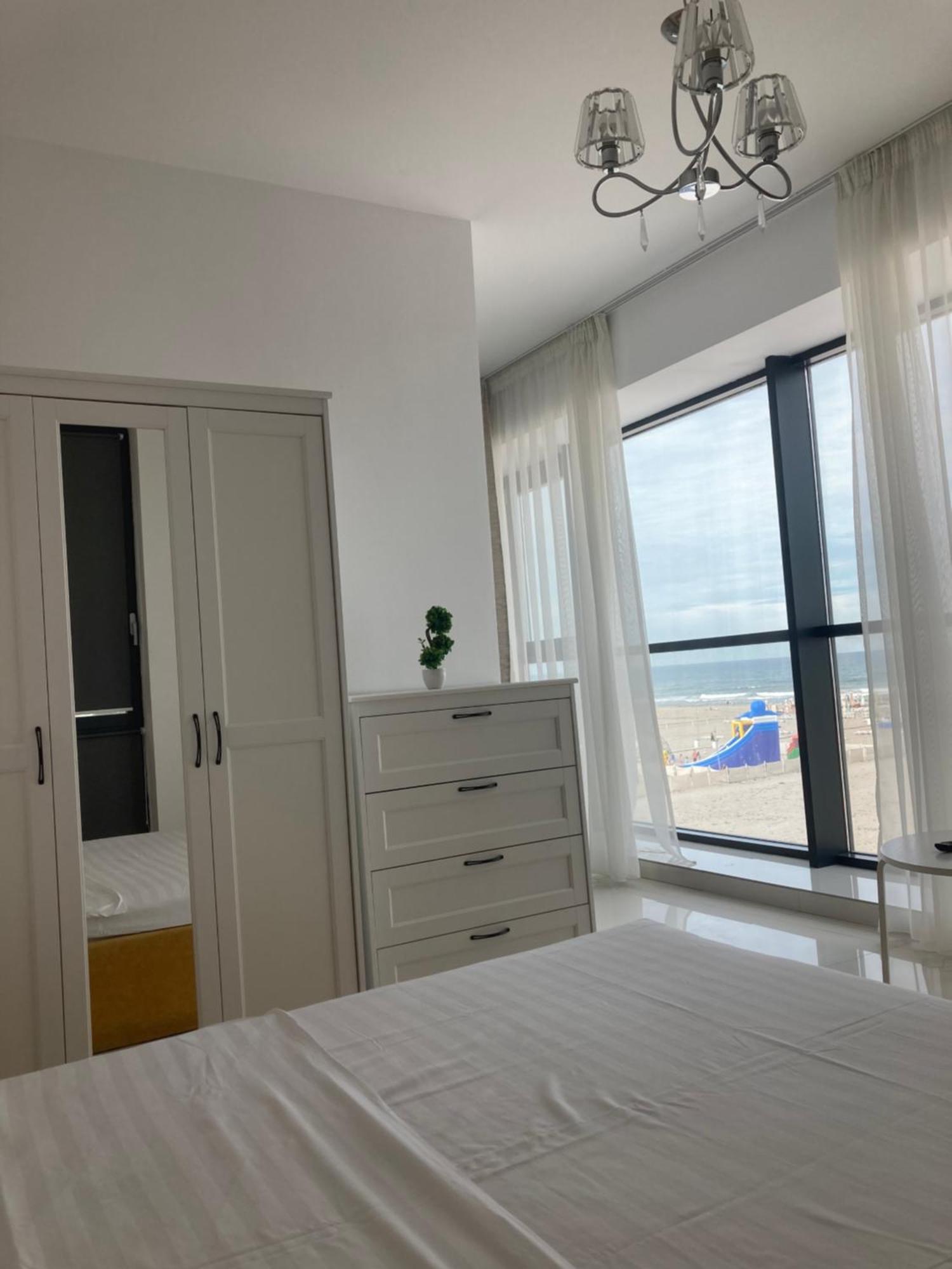 Beach Rooms Roberta Mamaia Ngoại thất bức ảnh