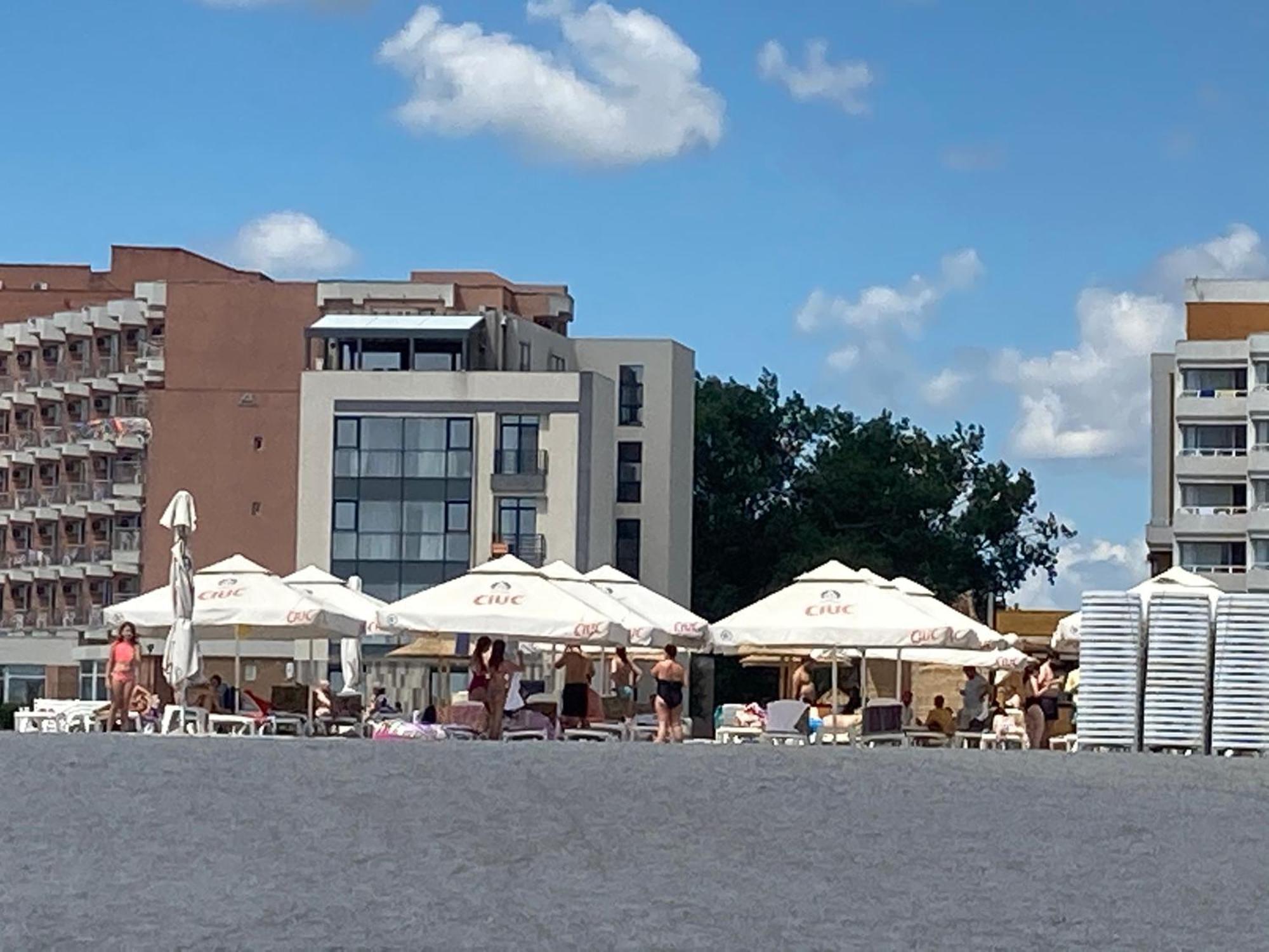 Beach Rooms Roberta Mamaia Ngoại thất bức ảnh