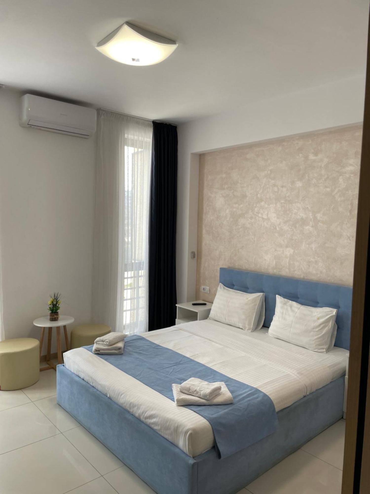 Beach Rooms Roberta Mamaia Ngoại thất bức ảnh